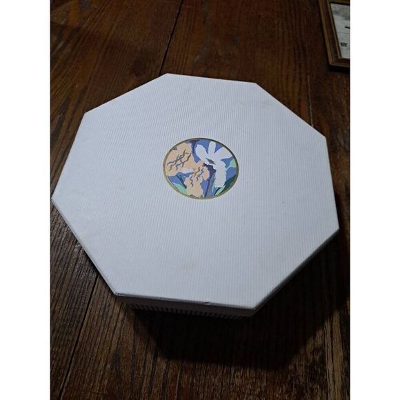 Vintage Moments Priscilla Presley Floral Aldehyde Fragrence Gift Set For Women - Picture 7 of 10